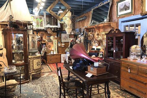 Antique mall - A family of antique malls connecting vendors, collectors, and artisans with customers seeking a unique shopping experience, high quality goods and exceptional customer service. MELBOURNE, FL ANTIQUE MALL …